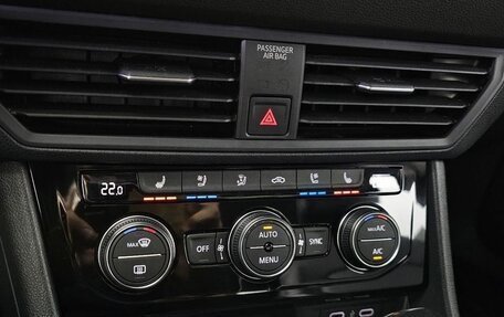 Volkswagen Jetta VII, 2022 год, 1 815 000 рублей, 14 фотография