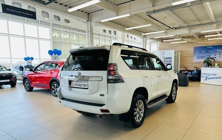 Toyota Land Cruiser Prado 150 рестайлинг 2, 2017 год, 4 199 000 рублей, 6 фотография