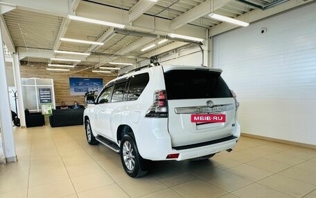 Toyota Land Cruiser Prado 150 рестайлинг 2, 2017 год, 4 199 000 рублей, 4 фотография