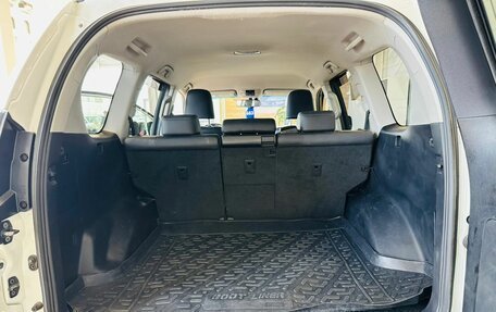 Toyota Land Cruiser Prado 150 рестайлинг 2, 2017 год, 4 199 000 рублей, 19 фотография