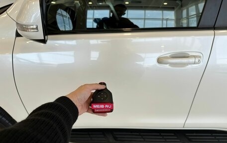 Toyota Land Cruiser Prado 150 рестайлинг 2, 2017 год, 4 199 000 рублей, 21 фотография