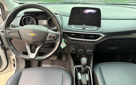 Chevrolet Tracker, 2021 год, 1 100 000 рублей, 6 фотография