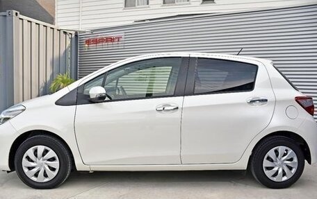 Toyota Vitz, 2020 год, 775 000 рублей, 4 фотография