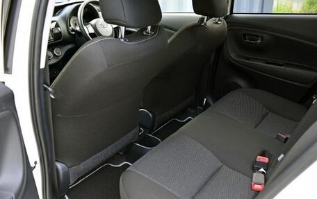 Toyota Vitz, 2020 год, 775 000 рублей, 14 фотография