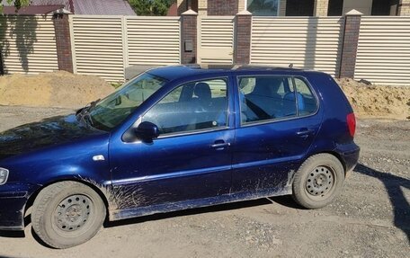 Volkswagen Polo III рестайлинг, 1999 год, 220 000 рублей, 1 фотография