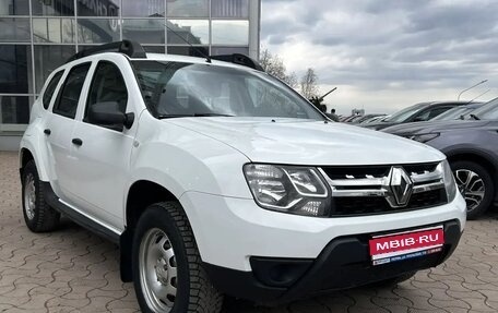 Renault Duster I рестайлинг, 2017 год, 1 288 000 рублей, 1 фотография