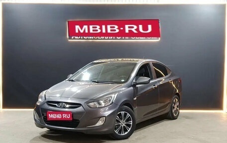 Hyundai Solaris II рестайлинг, 2011 год, 735 000 рублей, 1 фотография