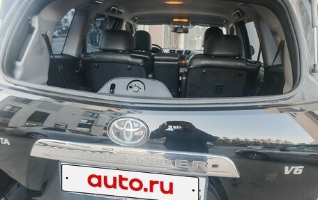 Toyota Highlander III, 2010 год, 1 825 000 рублей, 8 фотография