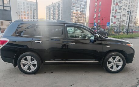 Toyota Highlander III, 2010 год, 1 825 000 рублей, 5 фотография