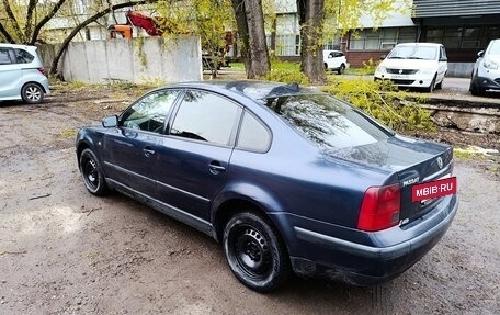 Volkswagen Passat B5+ рестайлинг, 1997 год, 265 000 рублей, 4 фотография