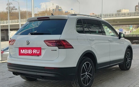 Volkswagen Tiguan II, 2018 год, 2 580 000 рублей, 9 фотография