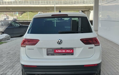 Volkswagen Tiguan II, 2018 год, 2 580 000 рублей, 10 фотография