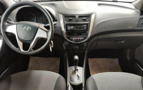 Hyundai Solaris II рестайлинг, 2011 год, 735 000 рублей, 10 фотография