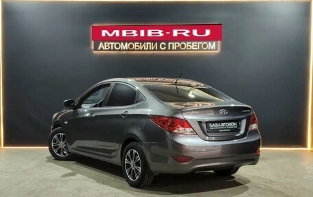 Hyundai Solaris II рестайлинг, 2011 год, 735 000 рублей, 2 фотография