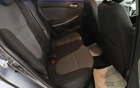 Hyundai Solaris II рестайлинг, 2011 год, 735 000 рублей, 16 фотография