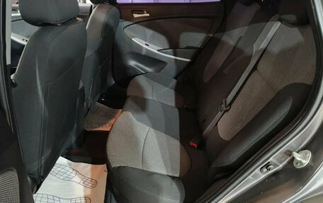 Hyundai Solaris II рестайлинг, 2011 год, 735 000 рублей, 15 фотография