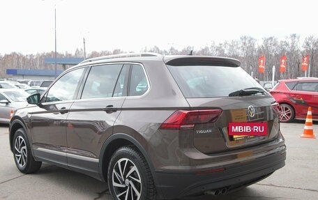 Volkswagen Tiguan II, 2018 год, 2 735 000 рублей, 8 фотография