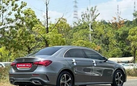 Mercedes-Benz A-Класс, 2022 год, 1 340 000 рублей, 8 фотография