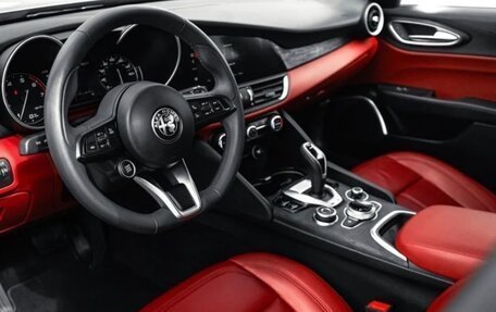 Alfa Romeo Giulia II, 2020 год, 2 500 000 рублей, 5 фотография