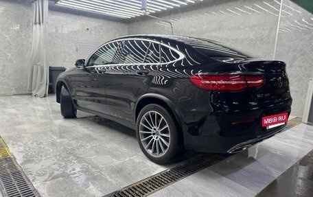 Mercedes-Benz GLC Coupe, 2018 год, 4 800 000 рублей, 2 фотография