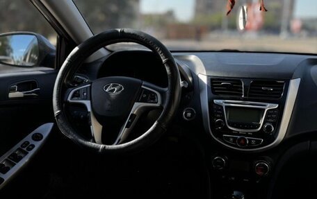 Hyundai Solaris II рестайлинг, 2012 год, 690 000 рублей, 8 фотография