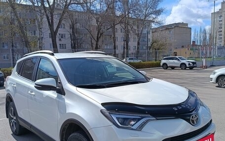 Toyota RAV4, 2019 год, 2 750 000 рублей, 4 фотография
