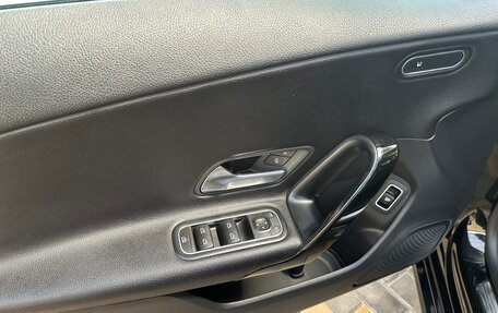 Mercedes-Benz CLA, 2019 год, 2 299 000 рублей, 15 фотография