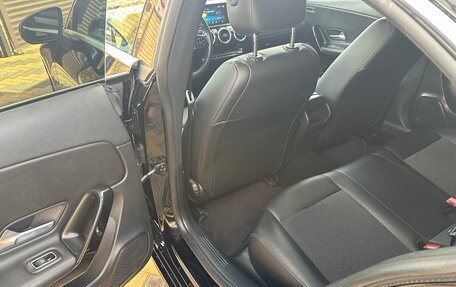 Mercedes-Benz CLA, 2019 год, 2 299 000 рублей, 17 фотография