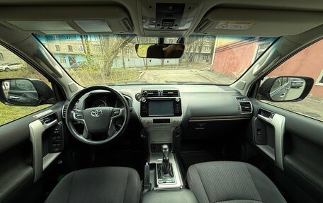 Toyota Land Cruiser Prado 150 рестайлинг 2, 2020 год, 5 850 000 рублей, 11 фотография