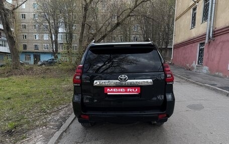 Toyota Land Cruiser Prado 150 рестайлинг 2, 2020 год, 5 850 000 рублей, 5 фотография