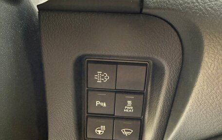Toyota Land Cruiser Prado 150 рестайлинг 2, 2020 год, 5 850 000 рублей, 15 фотография