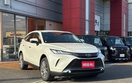 Toyota Harrier, 2019 год, 1 850 000 рублей, 3 фотография