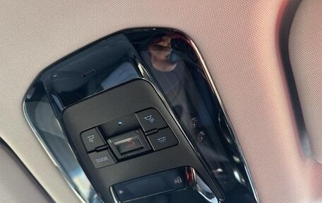 Toyota Harrier, 2019 год, 1 850 000 рублей, 19 фотография