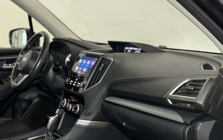 Subaru Forester, 2018 год, 2 299 000 рублей, 11 фотография