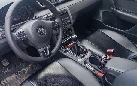 Volkswagen Passat B7, 2011 год, 976 000 рублей, 3 фотография