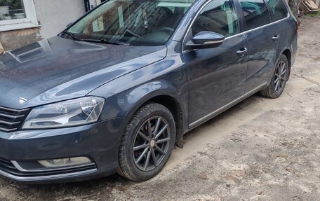 Volkswagen Passat B7, 2011 год, 976 000 рублей, 5 фотография