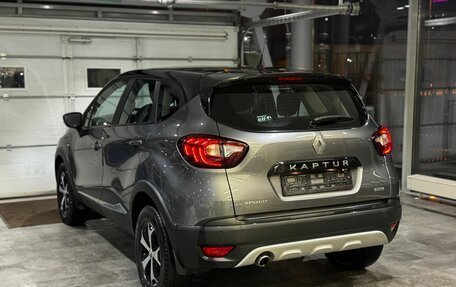 Renault Kaptur I рестайлинг, 2017 год, 1 635 000 рублей, 4 фотография