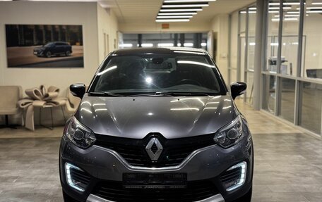 Renault Kaptur I рестайлинг, 2017 год, 1 635 000 рублей, 2 фотография