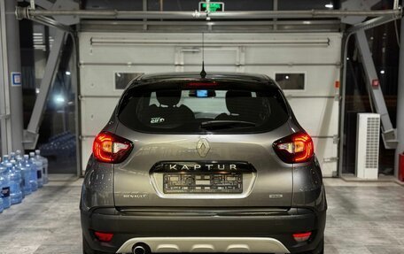 Renault Kaptur I рестайлинг, 2017 год, 1 635 000 рублей, 5 фотография