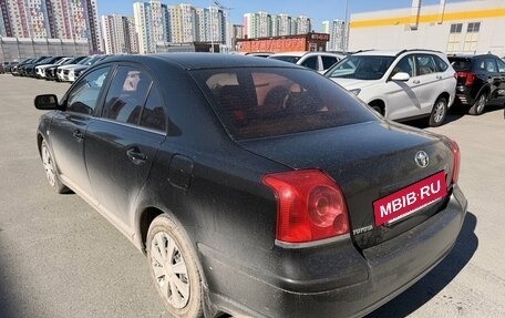 Toyota Avensis III рестайлинг, 2005 год, 700 000 рублей, 4 фотография