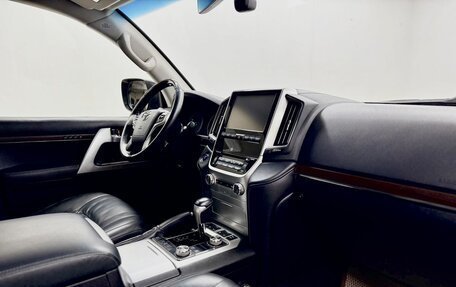 Toyota Land Cruiser 200, 2016 год, 5 620 000 рублей, 12 фотография