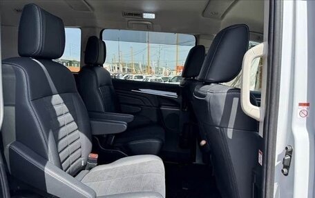 Mitsubishi Delica D:5 I, 2023 год, 2 800 000 рублей, 12 фотография