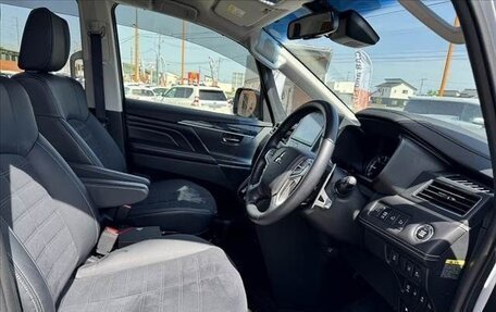 Mitsubishi Delica D:5 I, 2023 год, 2 800 000 рублей, 11 фотография