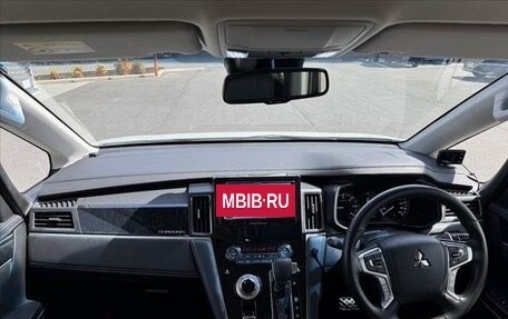 Mitsubishi Delica D:5 I, 2023 год, 2 800 000 рублей, 10 фотография