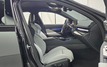 BMW M5, 2025 год, 21 215 000 рублей, 9 фотография