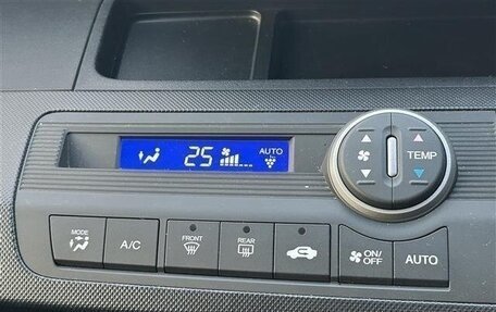 Honda Freed I, 2013 год, 740 000 рублей, 15 фотография