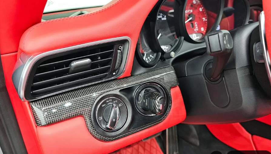 Porsche 911 991 рестайлинг, 2018 год, 13 580 000 рублей, 17 фотография