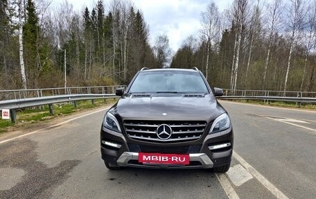 Mercedes-Benz M-Класс, 2012 год, 2 350 000 рублей, 2 фотография