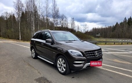 Mercedes-Benz M-Класс, 2012 год, 2 350 000 рублей, 3 фотография