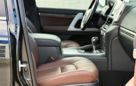 Toyota Land Cruiser 200, 2020 год, 8 250 000 рублей, 11 фотография